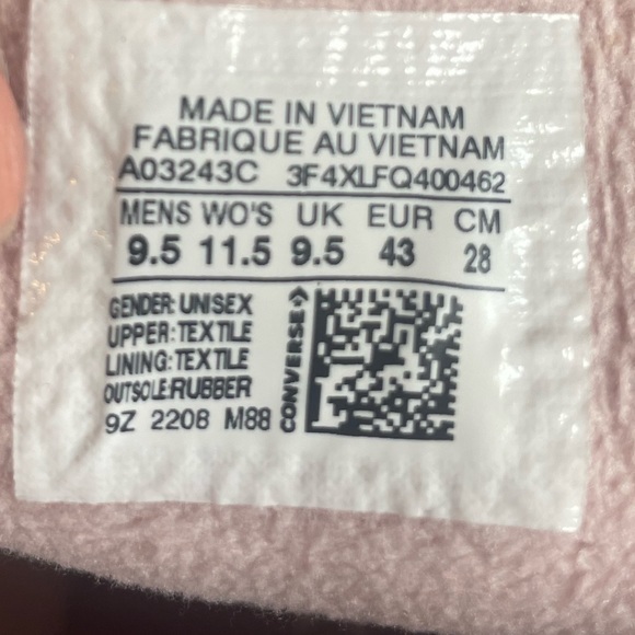 NEW Converse CTAS
Lugged 2.0 Hi Corduroy
Platform, MENS
Sneaker Size 9.5‎ - Picture 11 of 14